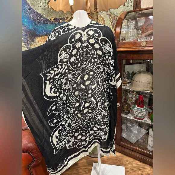 Modena New York Boho Kimono Cardigan | Black & White Floral Lightweight OS NWT - Picture 8 of 13
